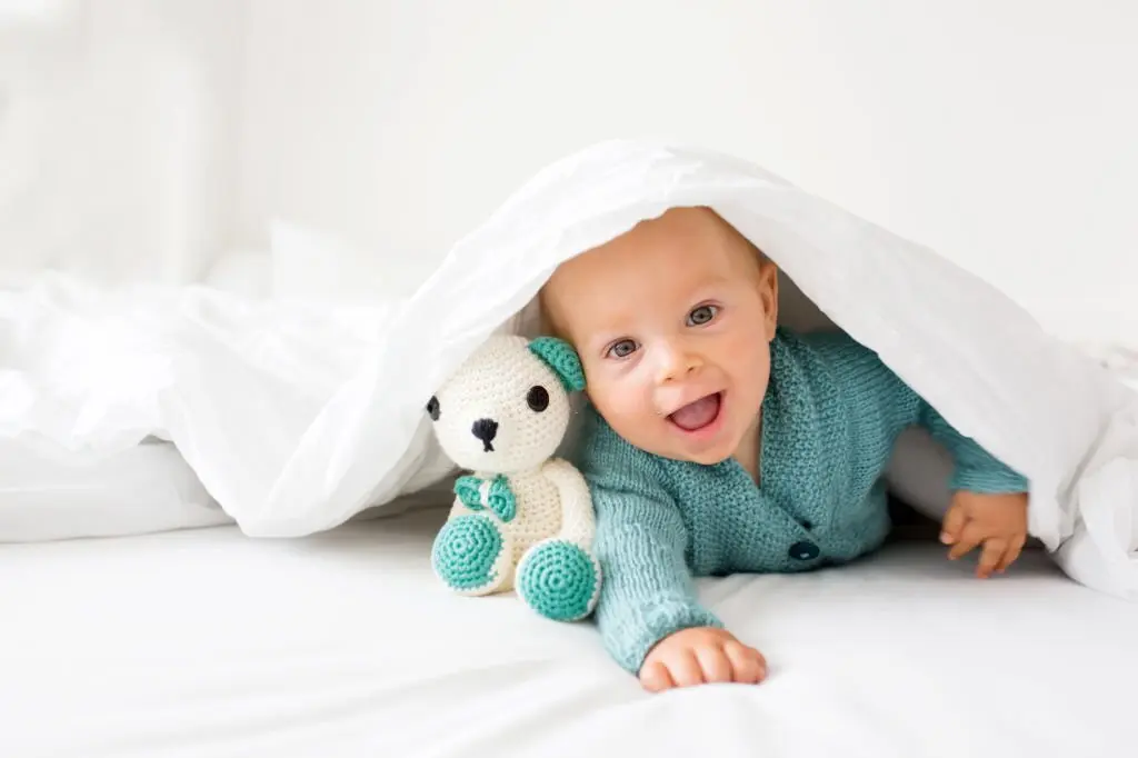 how to choose the right baby bedding