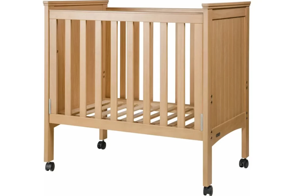 how to choose a safe crib for your baby